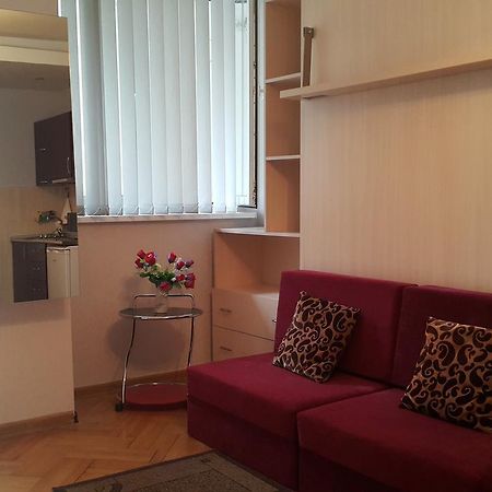 Apartment On Rustaveli Avenue Τυφλίδα Εξωτερικό φωτογραφία
