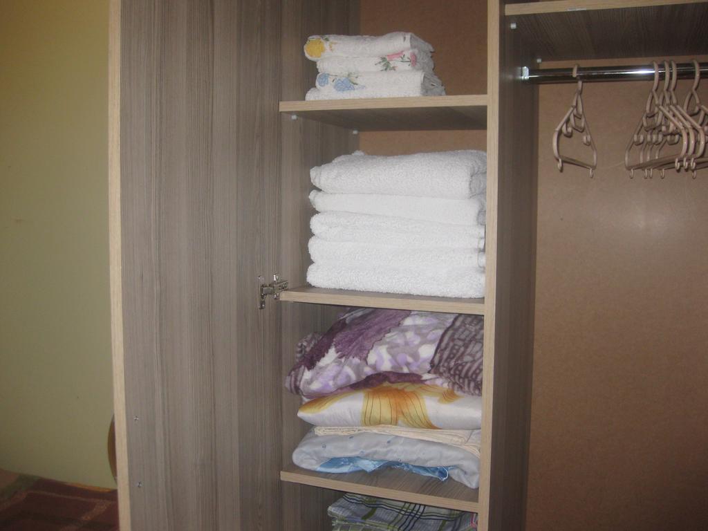 Apartment On Rustaveli Avenue Τυφλίδα Δωμάτιο φωτογραφία