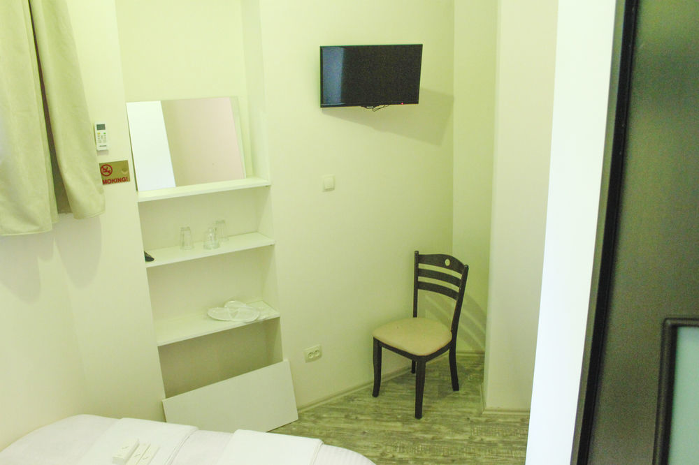 Apartment On Rustaveli Avenue Τυφλίδα Εξωτερικό φωτογραφία