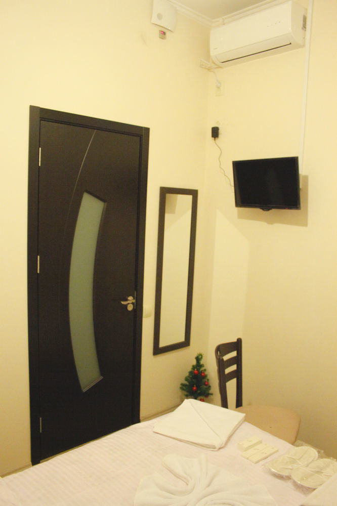 Apartment On Rustaveli Avenue Τυφλίδα Εξωτερικό φωτογραφία
