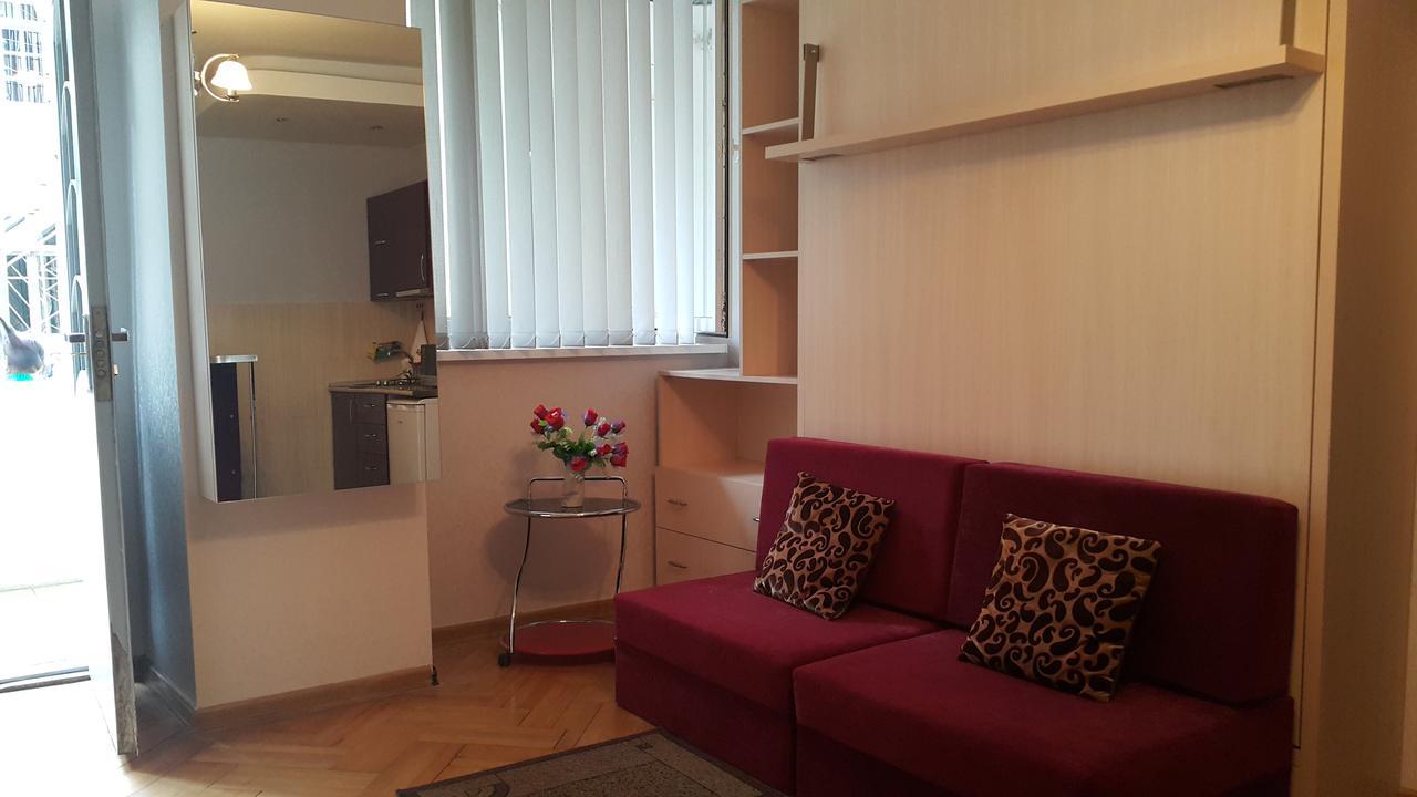Apartment On Rustaveli Avenue Τυφλίδα Εξωτερικό φωτογραφία