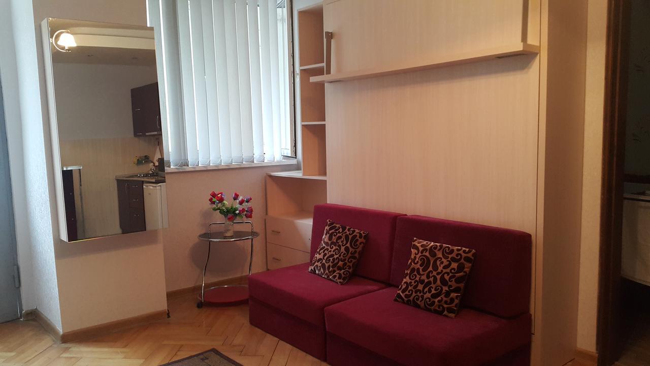 Apartment On Rustaveli Avenue Τυφλίδα Εξωτερικό φωτογραφία